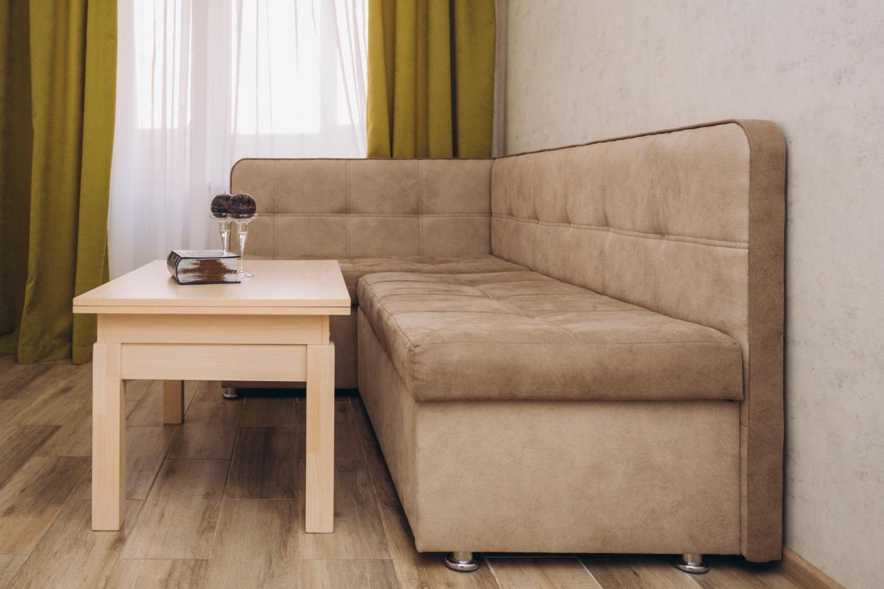 Luxe Apart-Hotel Near Lavina New Building 1 Floor Sumy Ngoại thất bức ảnh